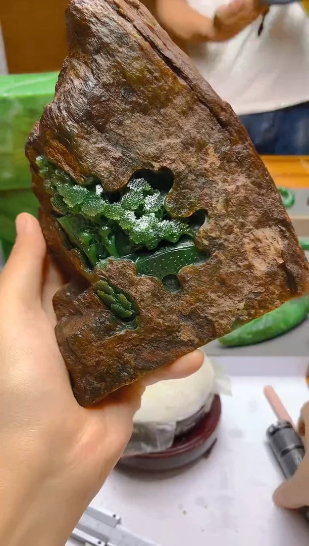 和田玉（碧玉）未镶嵌摆件1