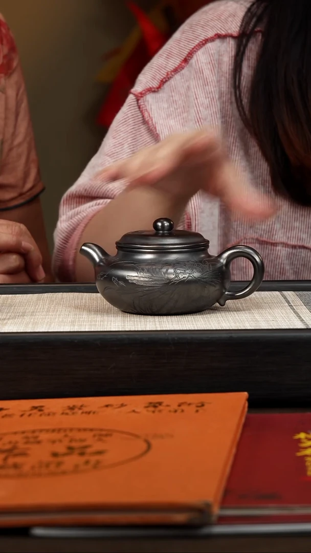 茶壶紫砂【P057】仿古 200c YMJ