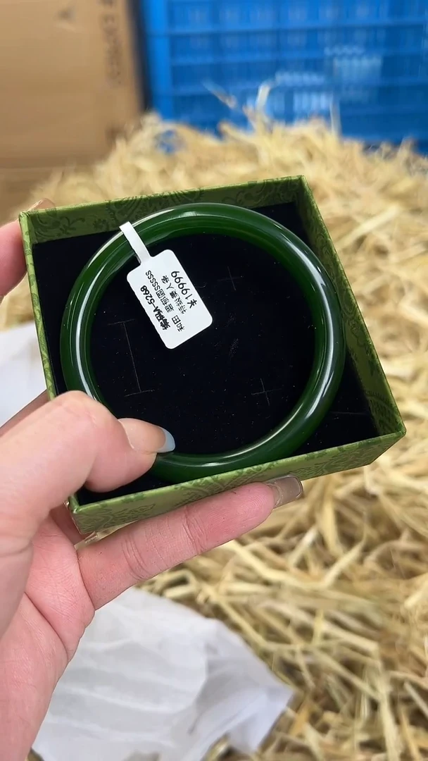 未镶嵌手镯石英质玉A-5268-60