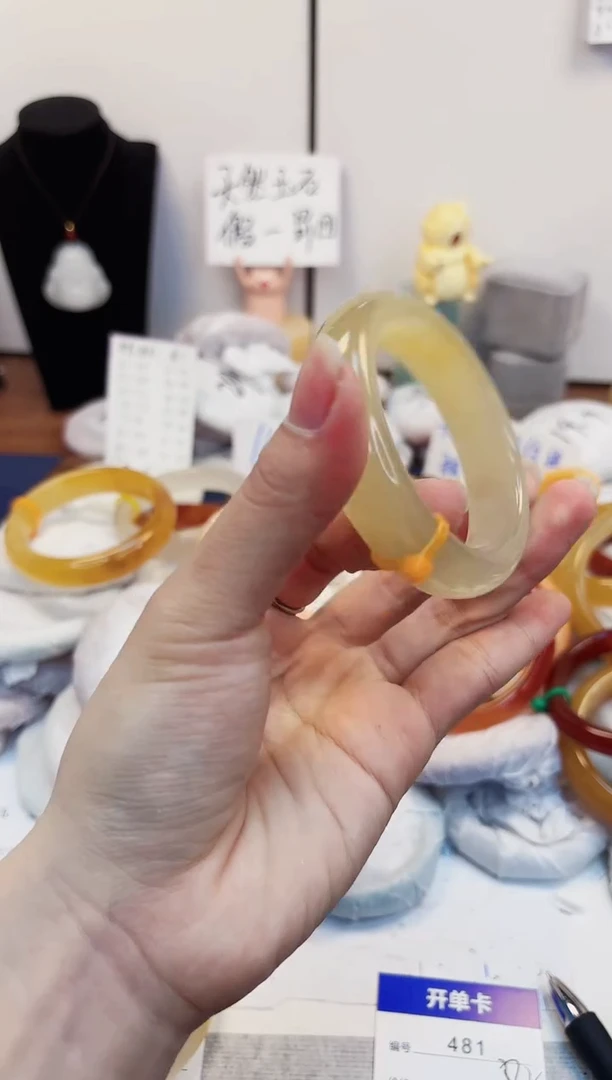 【闪购商品】石英质玉手镯未镶嵌481-财气镯圈口54