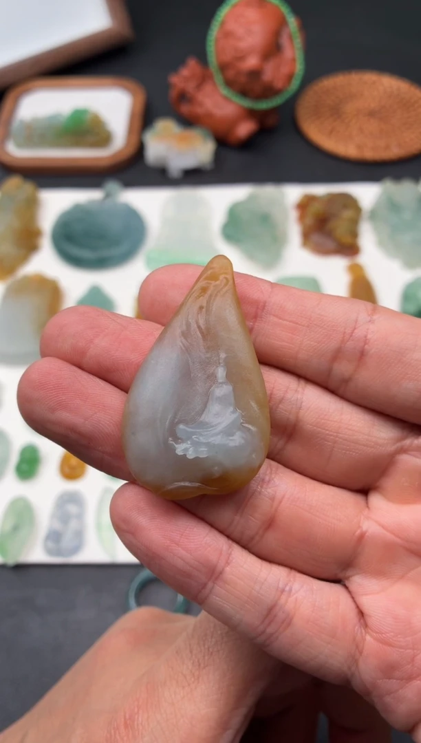 未镶嵌定制翡翠翡翠