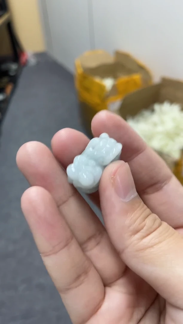 【闪购商品】翡翠颈饰未镶嵌小貔貅
