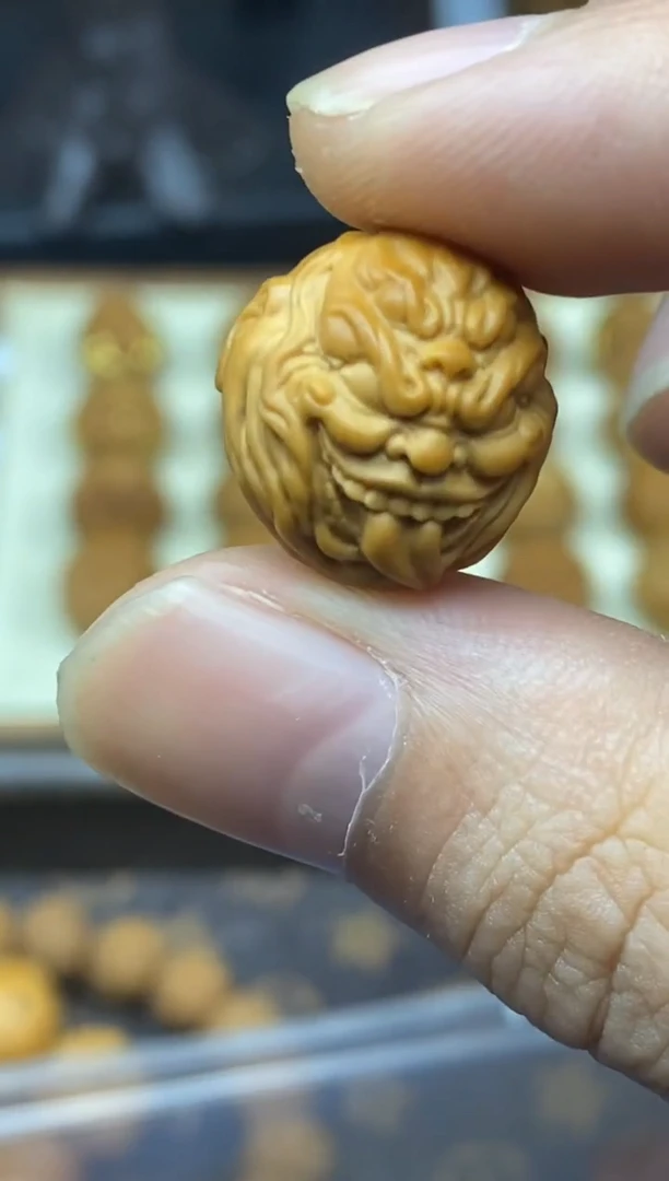 吊坠猴头核桃四目 舔僧