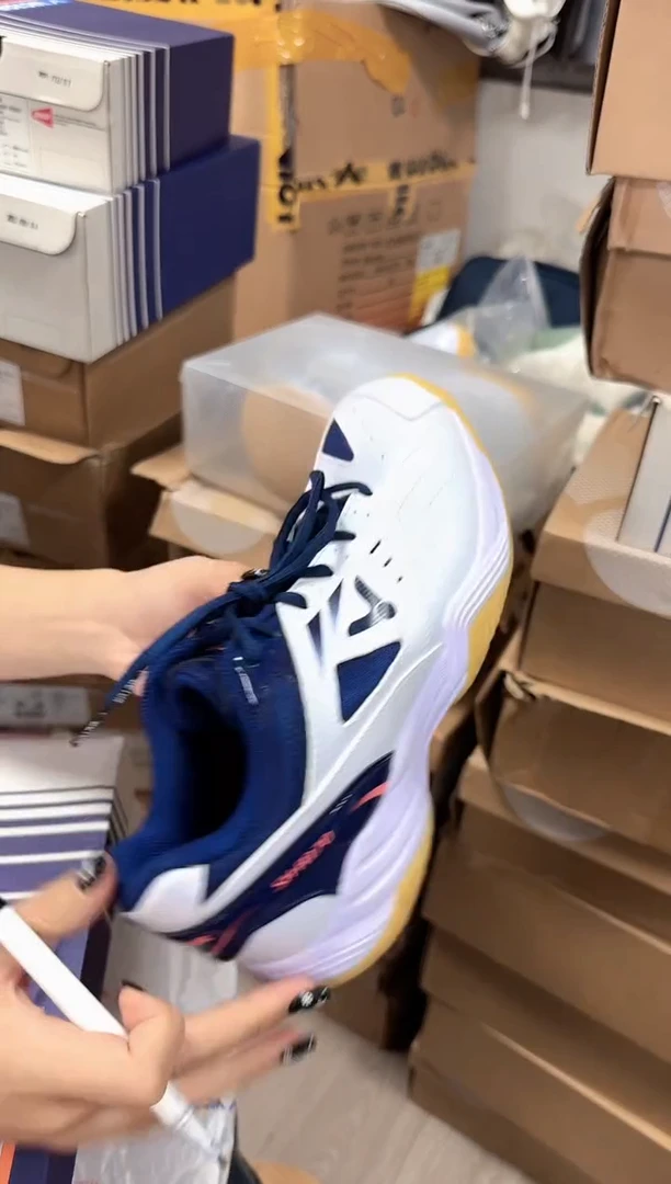 12 正品微瑕 170AB 39.5码