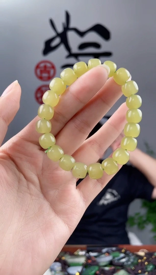 和田玉未镶嵌颈饰拍一发一，多样性发货