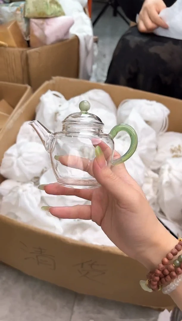 @@禾墨玉锦壶青玉色