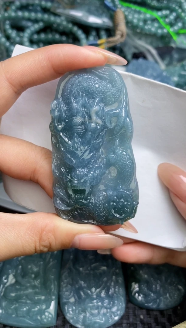 【闪购商品】翡翠颈饰未镶嵌