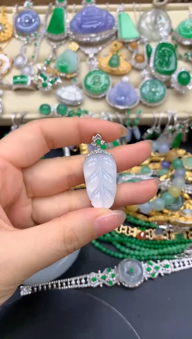 【闪购商品】翡翠颈饰18K金镶嵌343-中国好珍宝