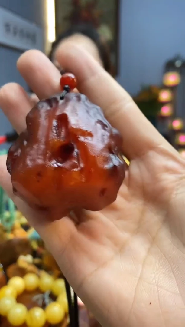 琥珀颈饰未镶嵌吊坠