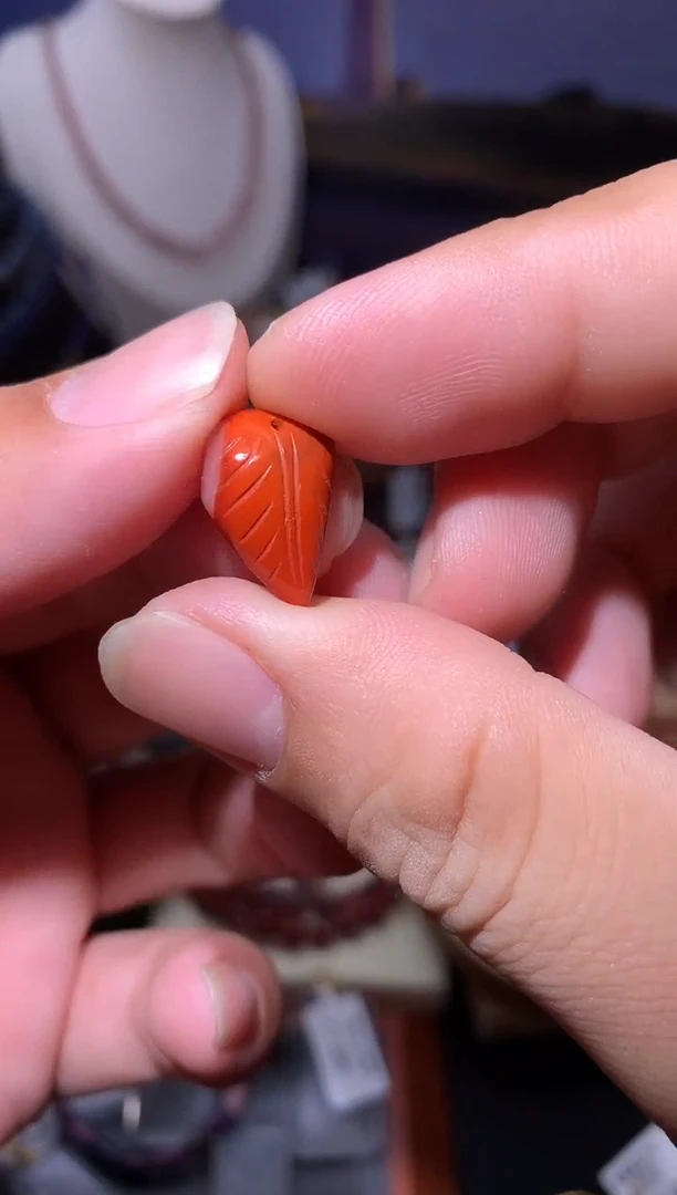 未镶嵌戒面南红玛瑙南红叶子提溜