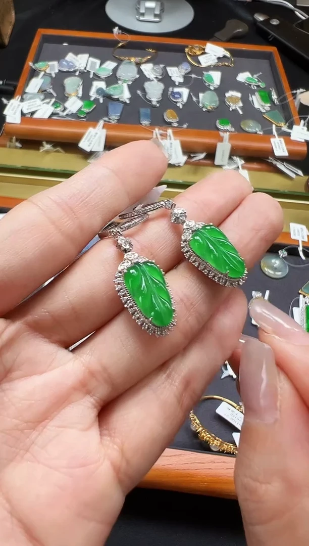 翡翠18K金镶嵌耳饰DFZ0606-8