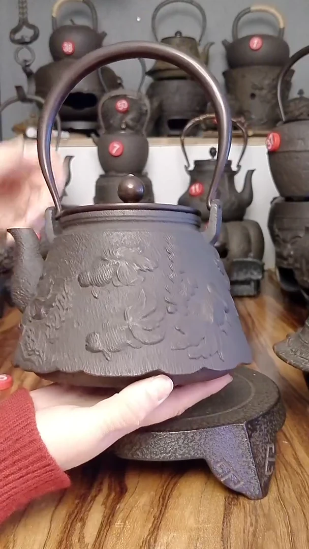 铸铁铁壶无涂层金鱼烧水壶1300毫升