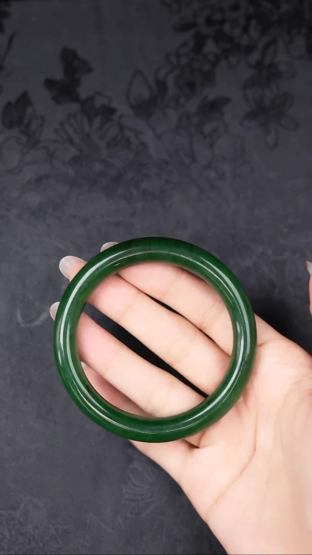 未镶嵌手镯和田玉（碧玉）工厂抛货 不退不换 多样性发其1