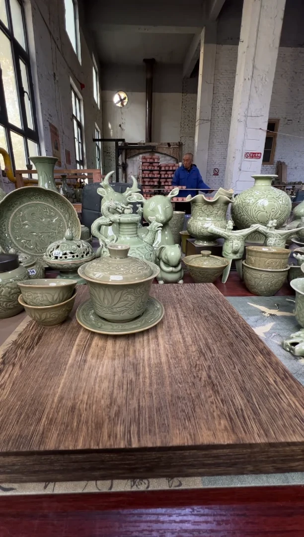 不*翁微瑕耀州窑莲纹三才盖碗+莲纹小杯2