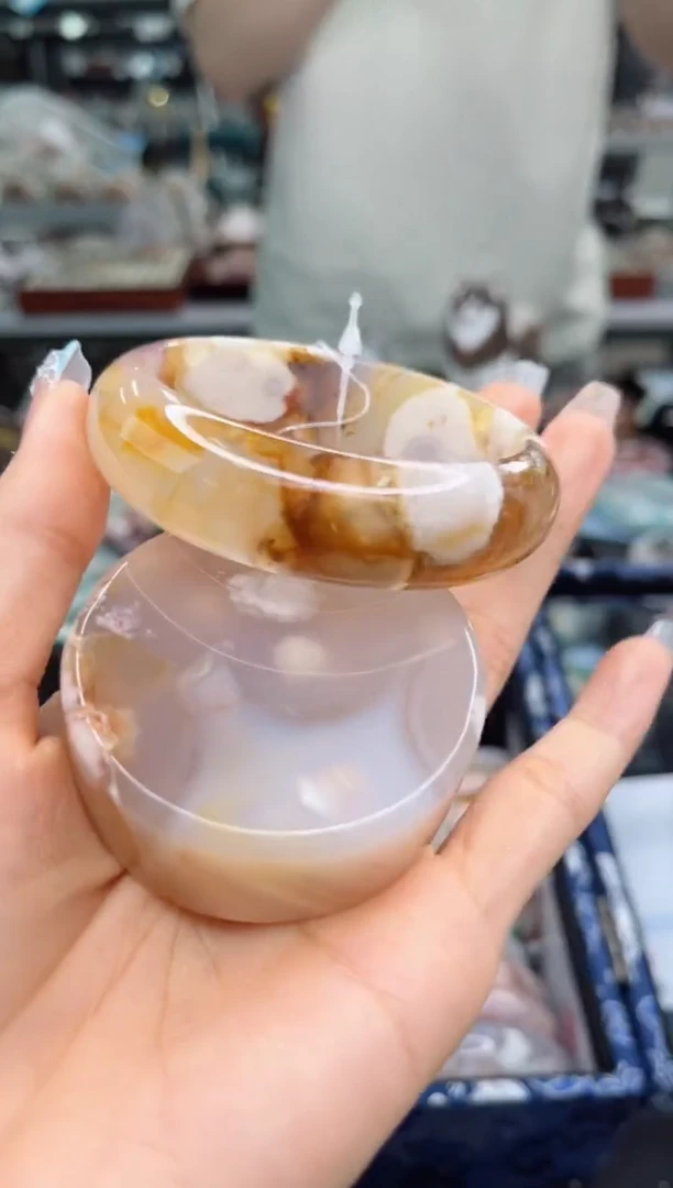 【闪购商品】石英质玉手镯未镶嵌55圈口（赠品镯心）315028