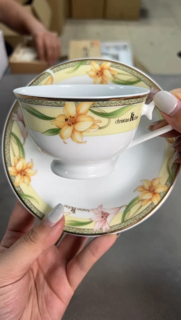 皮小桃瓷器 都是大漂亮