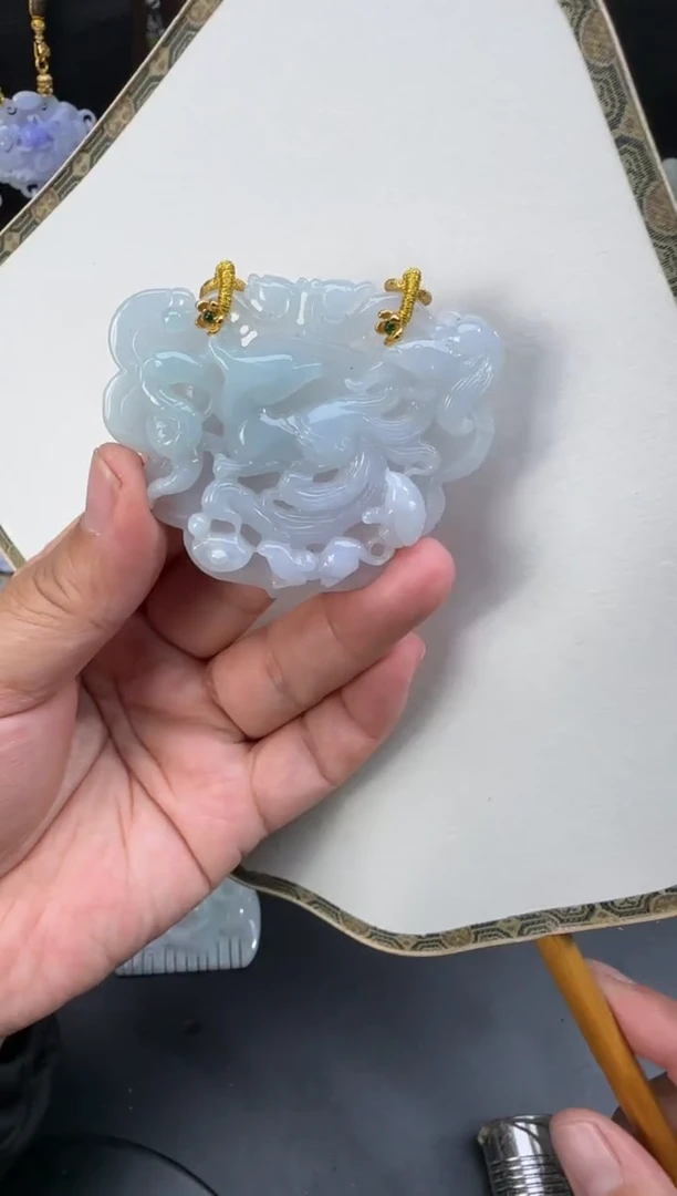 【闪购商品】翡翠颈饰未镶嵌拍照