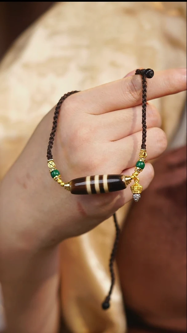 玛瑙/玉髓（覆膜）颈饰未镶嵌多样性发一