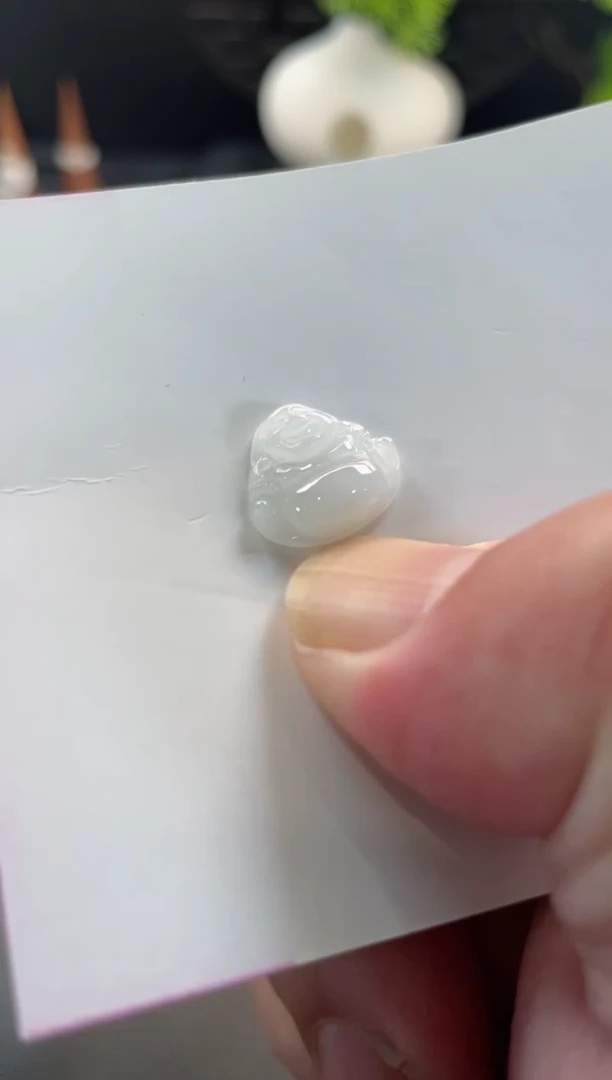 颈饰未镶嵌翡翠28号链接 有纹裂