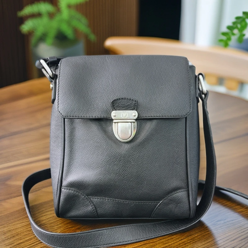 95新 LouisVuitton/路易威登  单肩包 1704 2745