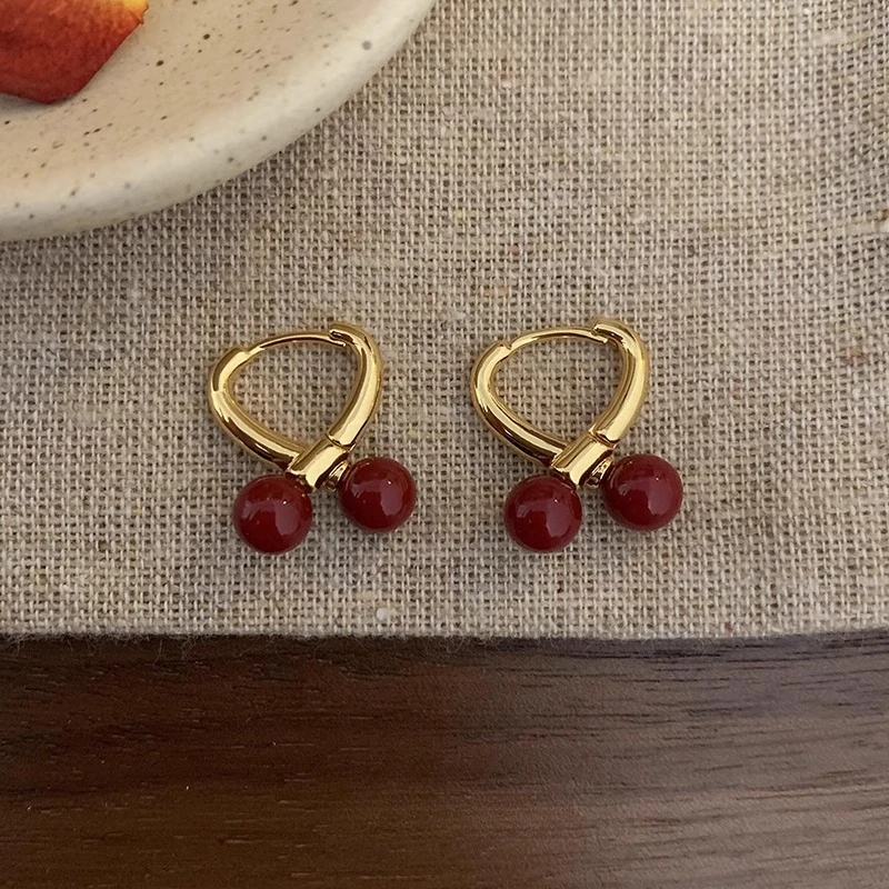 铜合金耳饰 红色豆豆~新年氛围耳环女高级爱心耳饰女气质小众耳钉