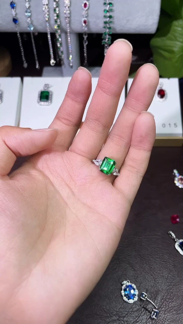 合金合成钻石绿宝戒指