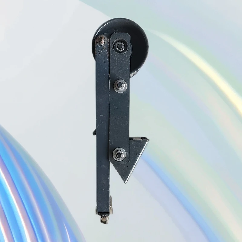 沃得收割机驾驶室款主离合张紧轮总成一套农用涨紧皮带涨紧轮