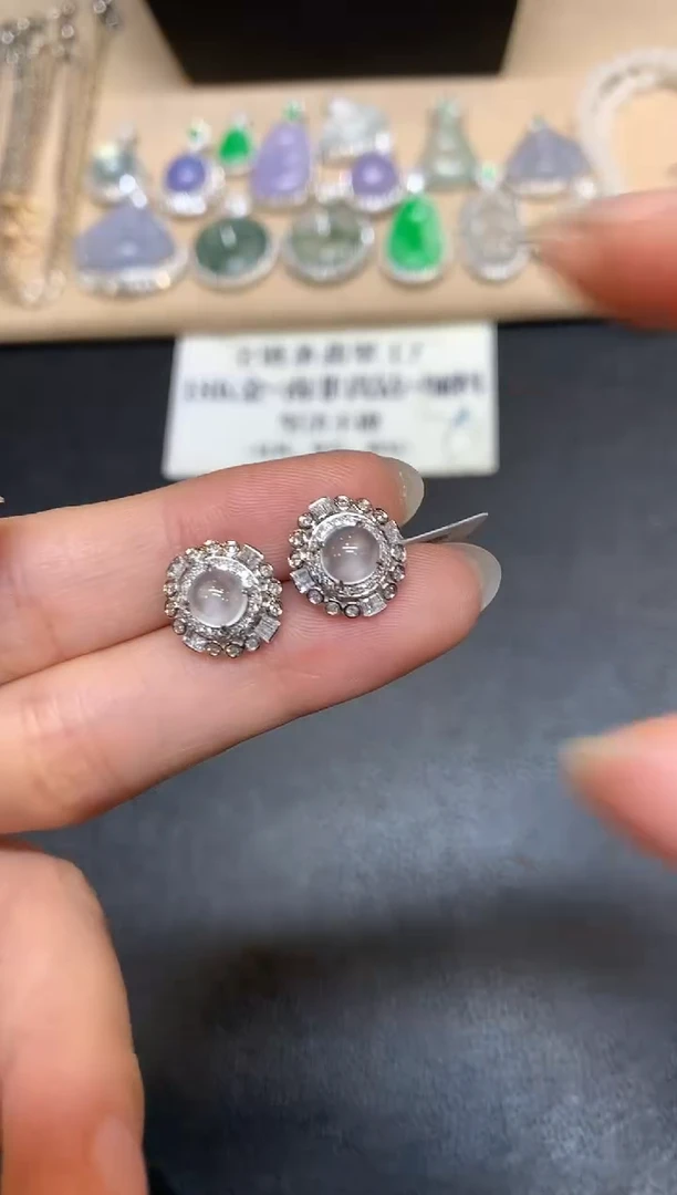 翡翠18K金镶嵌耳饰【无服务费