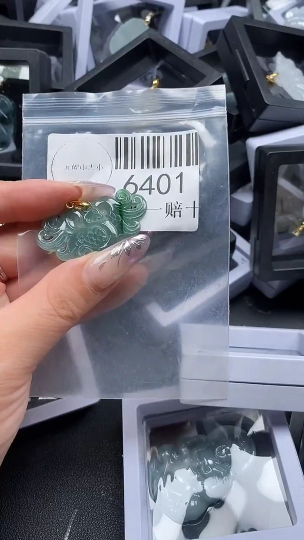 吊坠(不含链)未镶嵌翡翠6401