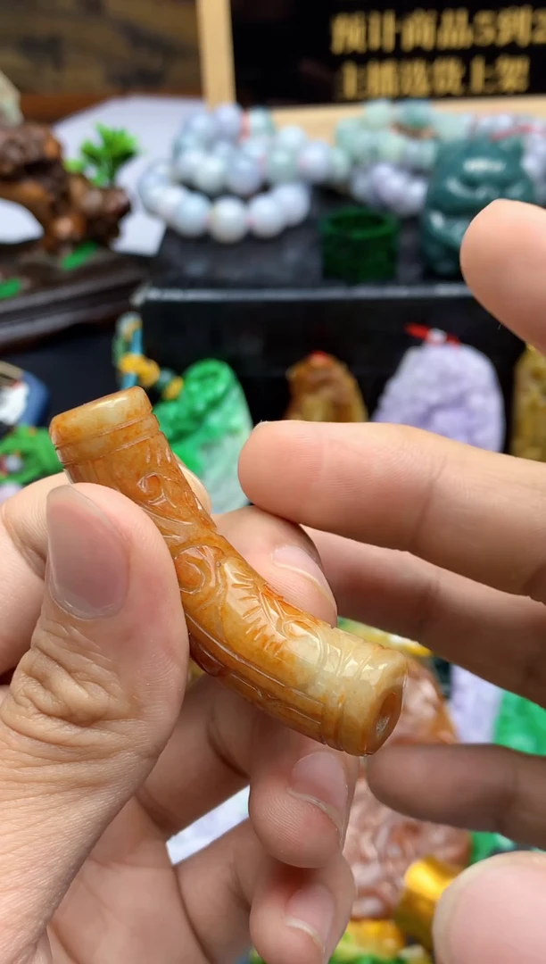 颈饰未镶嵌翡翠报***晖天然缅甸翡翠A货