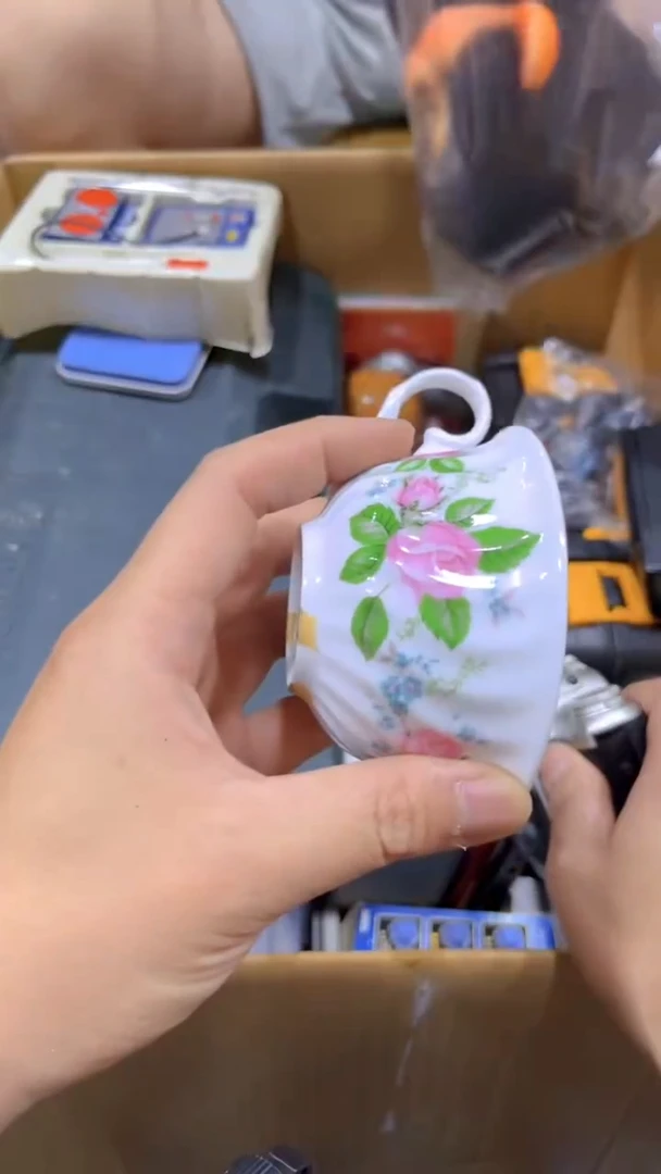 瓷片大****间瑕疵品瓷器瓷器瓷器