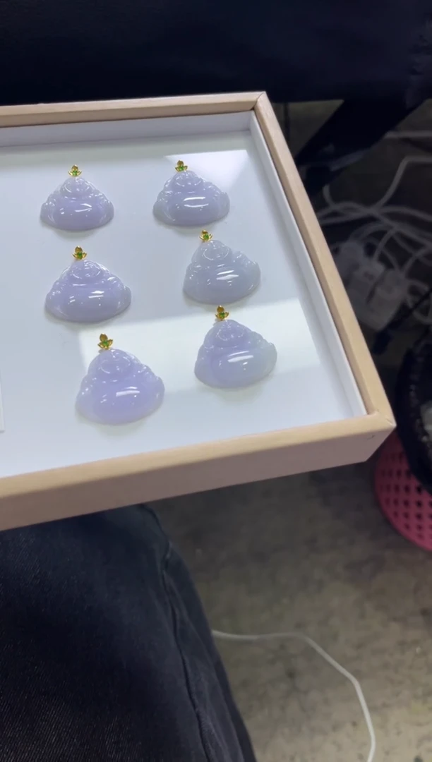 颈饰18K金镶嵌翡翠V323 /多样性发一件/配绳子