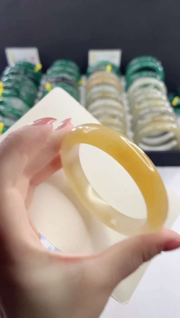 未镶嵌手镯石英质玉多样性发货V53