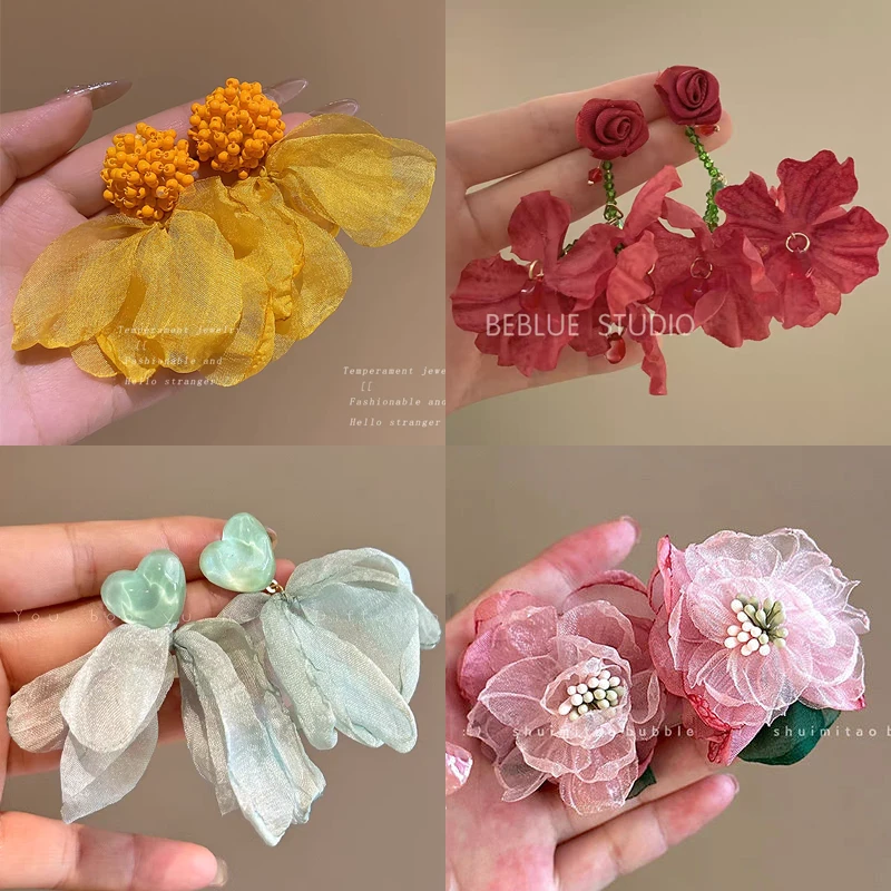 2025新款法式度假风黄色雪纺耳环女高级感气质花朵超仙耳钉