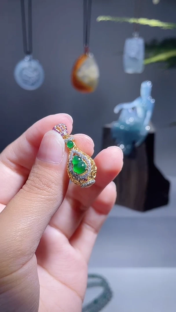 颈饰未镶嵌翡翠葫芦