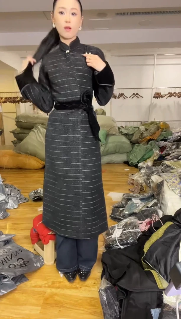 袍子       S码      110斤