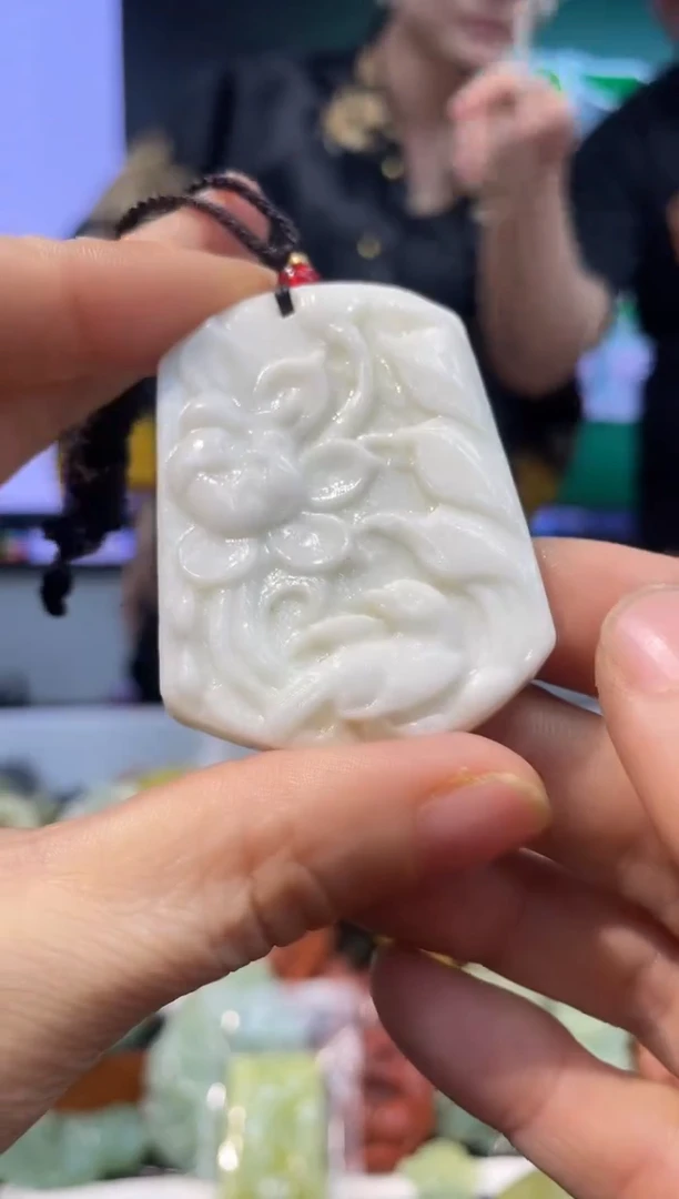 【闪购商品】岫玉吊坠未镶嵌·