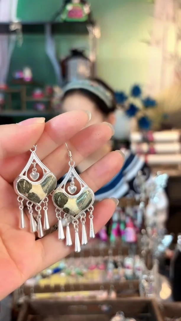 织绣紫*彩云南阁非遗老绣513