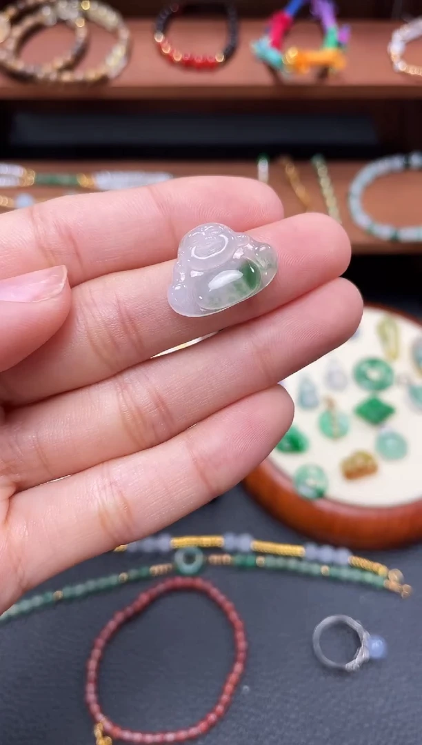 【闪购商品】翡翠吊坠(不含链)未镶嵌一个  JK135