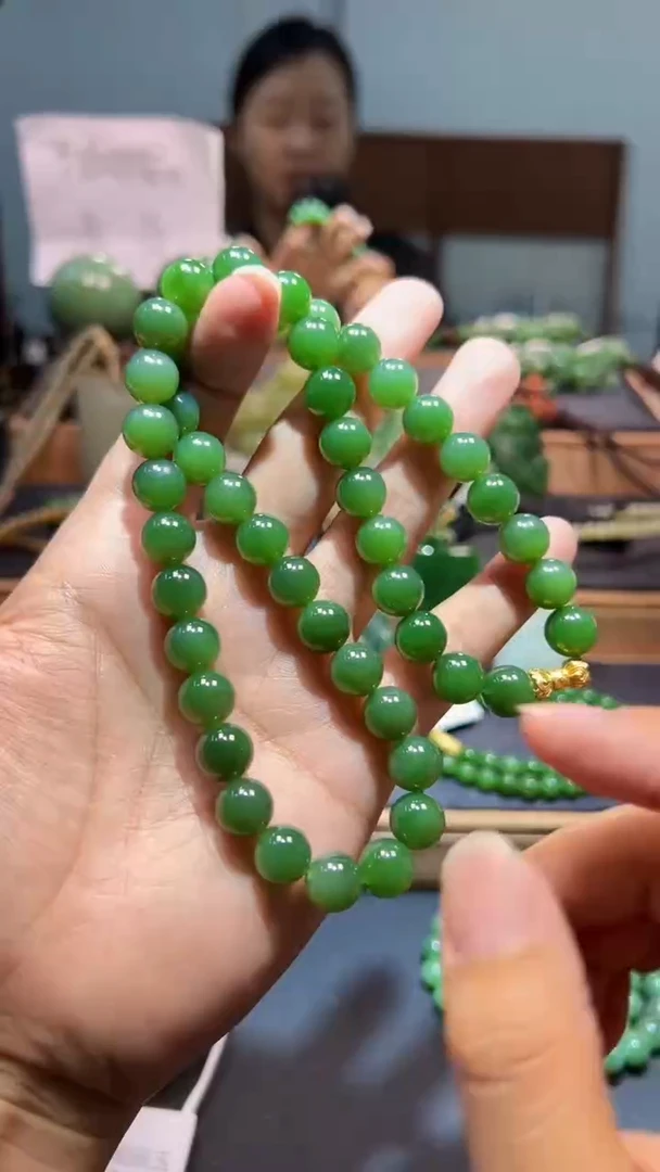 颈饰未镶嵌和田玉（碧玉）1多样性发一