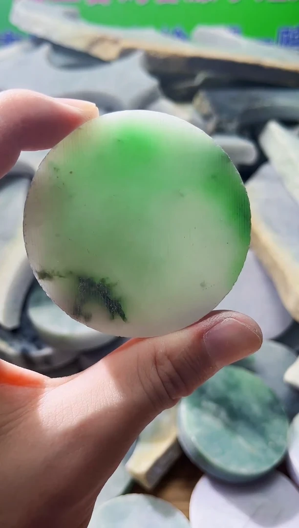 翡翠未镶嵌颈饰天然翡翠A货刘709