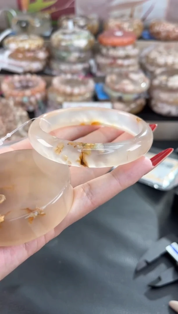 未镶嵌手镯石英质玉58