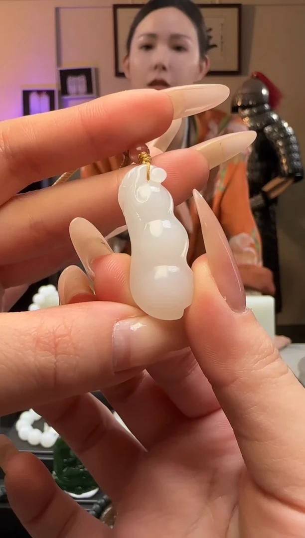【闪购商品】和田玉白玉福豆未镶嵌吊坠