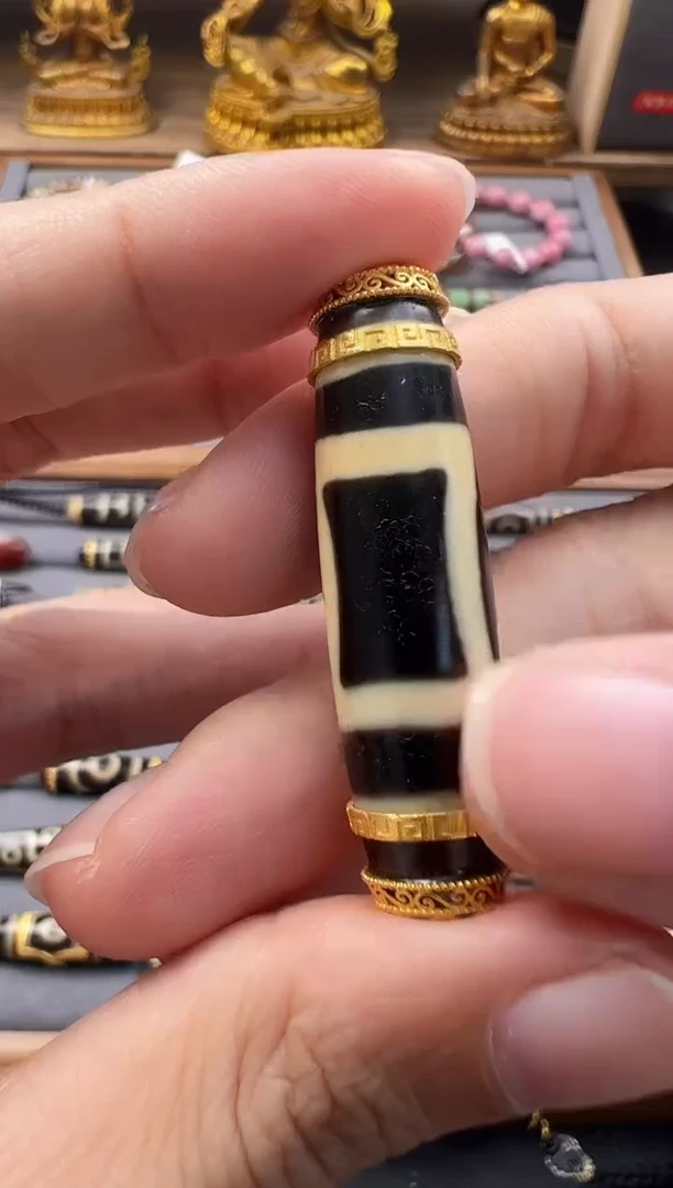 【闪购商品】玛瑙挂件18K金镶嵌吊坠