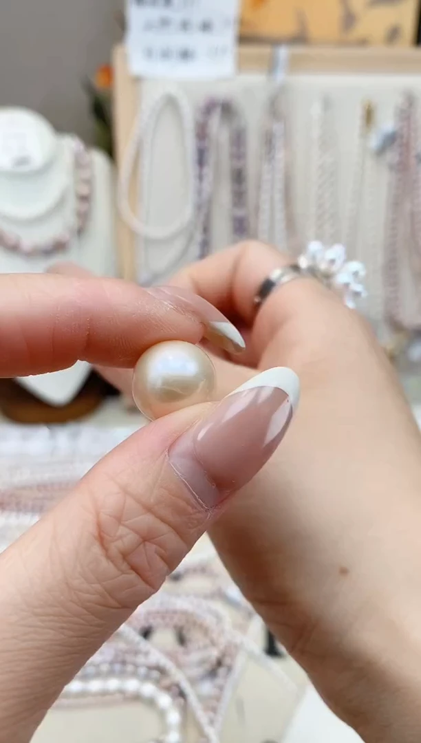 【闪购商品】淡水珍珠吊坠(赠链)银S925镶嵌香槟色万能扣