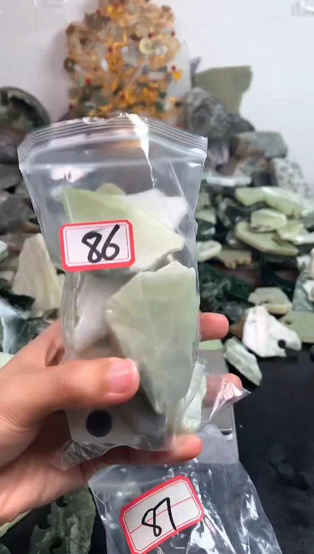 未镶嵌和田玉摆件86