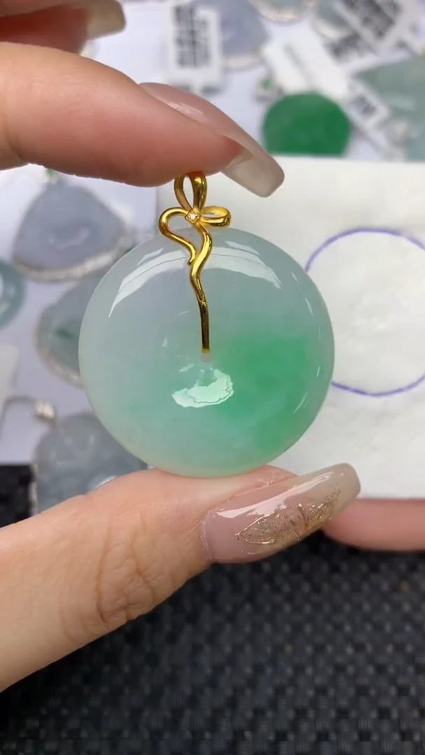 颈饰18K金镶嵌翡翠天然缅甸翡翠a货百元以上9元证书费自理