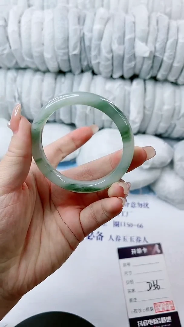 【闪购商品】石英质玉手镯未镶嵌多样性发货D56