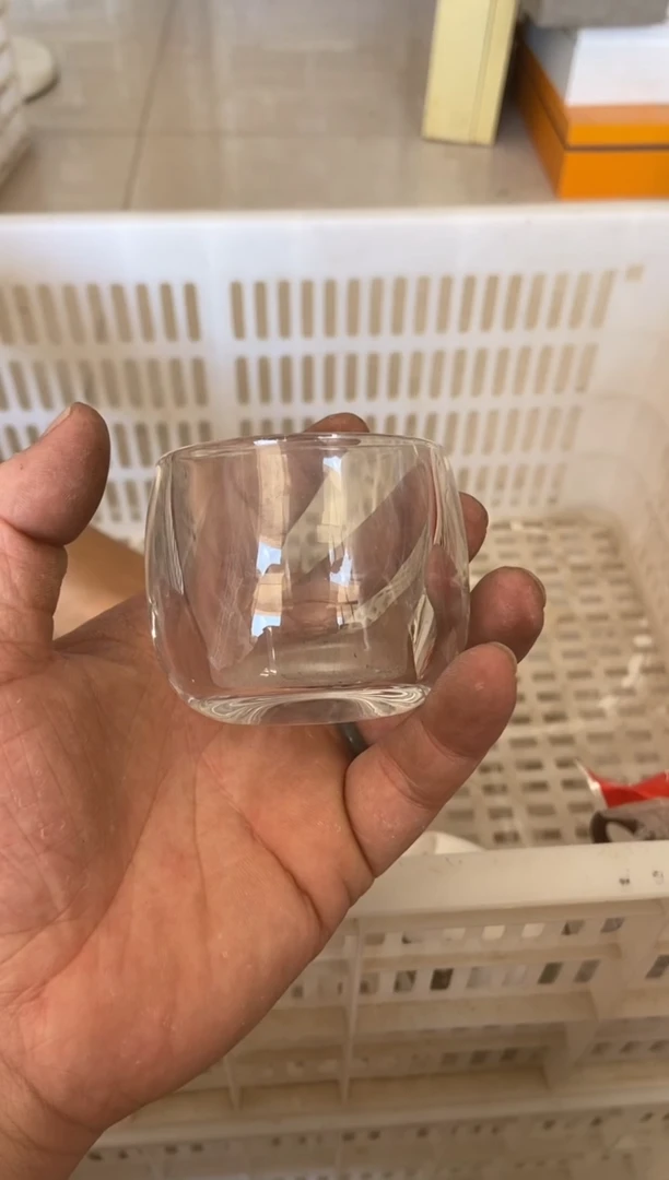 无运费险有瑕疵的摄影的产品有使用过的痕迹有点脏介意勿拍