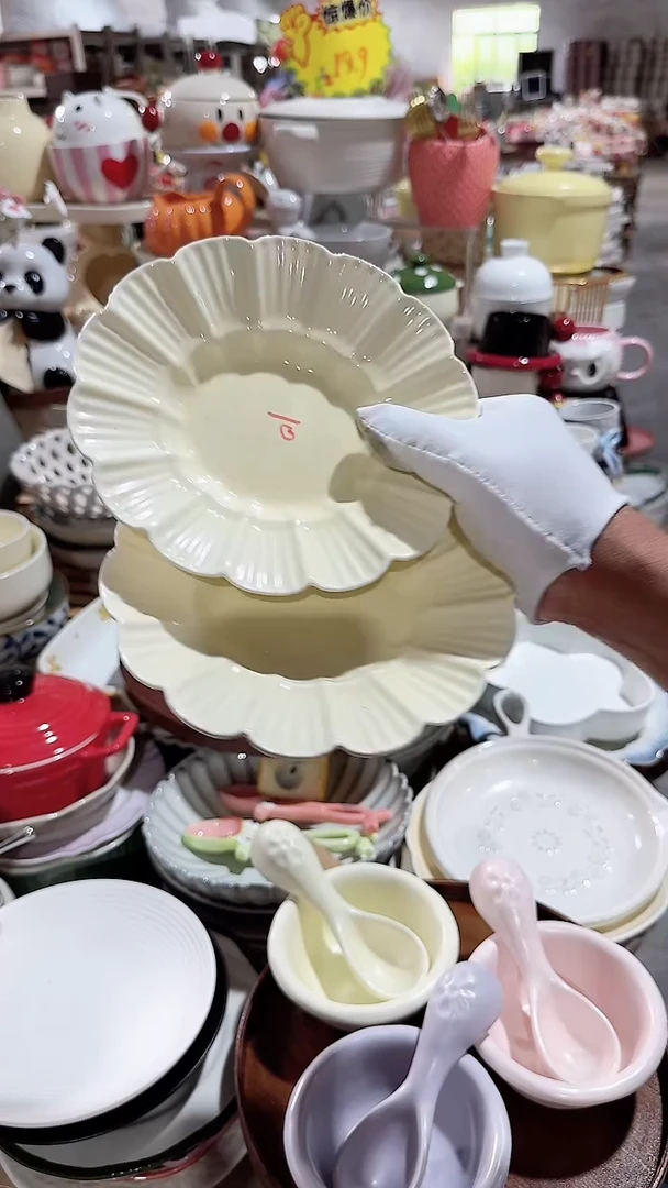 碗2个花朵盘  微瑕凑满20元包邮